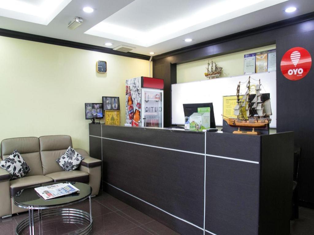 Oyo 147 De Uptown Damansara Utama 2*